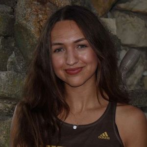 Meet your Posher, Ana